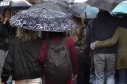 Veel regen de komende dagen en zelfs kans op stormachtig weer, maar voor het weekend gloort er hoop
