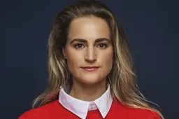 Bijna-Friezin Desi van Doeveren (35) speelt eerste vrouwelijke arts en vrouwenrechtenactivist Aletta Jacobs in nieuwe musical. ‘Ze was eigenlijk heel grappig’