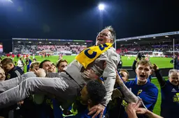 Henk de Jong is voor altijd vergroeid met SC Cambuur. Hoe nu verder zonder de promotiekoning aan het roer?