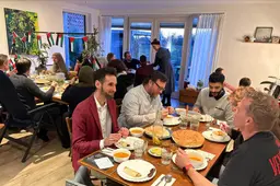 Stichting organiseert intieme iftar voor Gaza in Tijnje: ‘Kinderen leven nog steeds in zeer moeilijke omstandigheden’