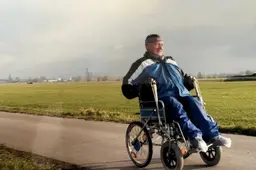 Polio was nooit een belemmering voor Leeuwarder Migchiel. Hij scheurde overal naartoe in zijn rolstoel