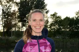 Schaatsster Reina Anema uit Gorredijk moet door hernia dit seizoen noodgedwongen aan de zijlijn staan