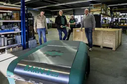 Hoe de robotmannen van Stalkracht in Leeuwarden zichzelf uit de stront worstelden
