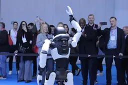 Telefoons met robots, magneten en een telefoon voor je hond: op de grootste telecombeurs ter wereld zie je het allemaal