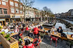 Maart was zonnig en zacht, maar had een gure staart
