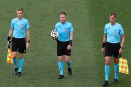 Hessel Steegstra uit Sneek en Jan de Vries uit Gytsjerk naar WK voetbal als assistent van scheidsrechter Danny Makkelie