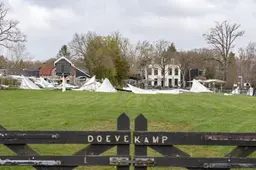 Harde wind blaast marktkramen omver: paasfair Wollig Landleven in Oldeberkoop afgelast