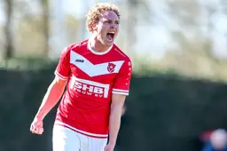 Emiel de Vries uit Wolvega verrast Harkemase Boys en zichzelf: ‘Ik heb veel meer gespeeld verwacht’