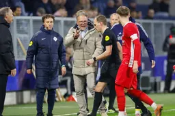 Kritiek op scheidsrechter uit Surhuisterveen levert SC Cambuur-trainer Henk de Jong voorwaardelijke schorsing op
