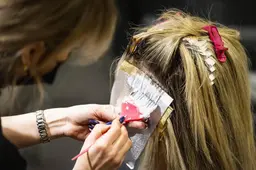 Kappers krijgen tips en tricks voor herkennen van tekens van intieme terreur. ‘We horen hier van alles’