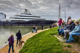 Makkum loopt uit voor hagelnieuw superjacht: ‘Máxima hat it ferline wike sneon dope’