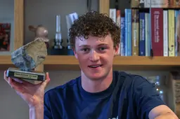 Thijs Wiersma (17) uit Sint Nicolaasga kan winst in Roubaix nog amper geloven. ‘Ik had geen tactiek. Het was een beetje op instinct’