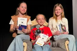 Dieuwke uit Earnewâld leest prima voor: tweede in provinciale wedstrijd