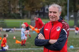 Bij aanstaand kampioen De Sweach predikt trainer Robert Bervoets de vier P’s: ‘Plezier, prestatie, prijs en pils’