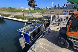 Douchen in jachthaven van Vlieland gaat op warmte van zon en zeewater. ‘In zeven jaar is dit terugverdiend’