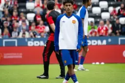 JJ Gabriel should use Mainoo as role model and 'bide his time' at Man Utd says Keane