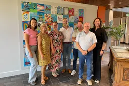 20250704 wethouder hilde berning op bezoek bij stichting leergeld tubbergen