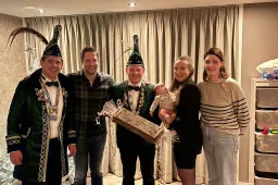 8228257e-8f33-4988-9882-b70edfe92c6e