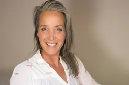 Hellen Kotte auteursportret (foto Annelien Meijer Nooteboom, PinkLink)