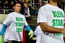 Thesker krijgt oppepper van spelers SpVgg Greuther Fürth