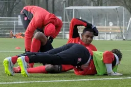 "Een elftal dat 'klootzakken' ontbeert"