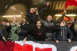 VIDEO: FC Twente-supporters brengen nieuw lied ten gehore tegen Telstar