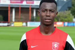 Voormalig Chelsea back op proef bij FC Twente
