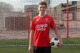 FC Twente doelman maakt indruk: "Nu is het zaak dat hij een contract krijgt"
