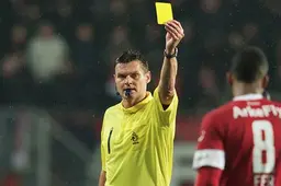 Eredivisie scheidsrechter stopt per direct door slepende blessure