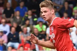 BREAKING: Oosterwijk verlengt contract bij FC Twente