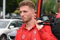 Van der Heyden verlaat geblesseerd het trainingsveld bij afsluitende training