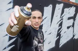 Foto: Zoon oud-FC Twente speler zet Heracles-graffiti in aanloop naar de derby