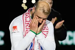 Video: Groots en emotioneel afscheid van Hammerby-held Kennedy Bakircioglu