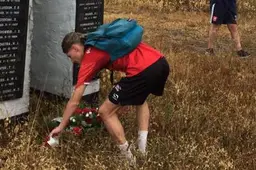 FC Twente bezoekt monument SLM-ramp: "In het bijzonder voor Andy"