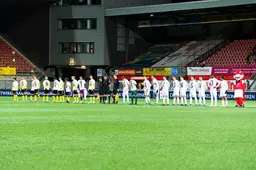 Foto: T-shirt actie 'Stadionsvol' gaat hopeloos mis bij spelers VVV-Venlo