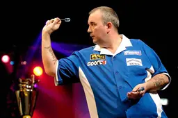 Dartlegende Phil Taylor: "Komt allemaal wel goed met FC Twente"