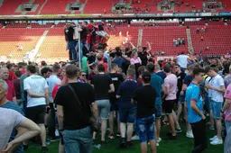 Vak P maakt meer dan 10.000 over aan 'boetepot' voor boete pitch invasion