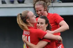 FC Twente Vrouwen walst over nieuwkomer heen