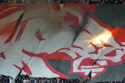 Video sfeeractie ULTRAS Vak-P tegen Ajax