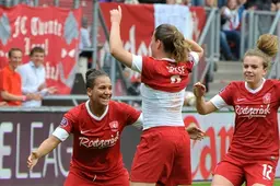 Van de Sanden schiet FC Twente Vrouwen in blessuretijd langs Telstar