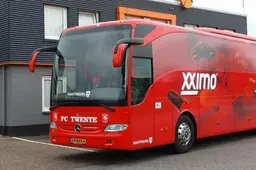 VIDEO: Selectie FC Twente vertrekt richting Spanje voor trainingsweek
