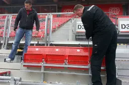 FC Twente bekijkt sta-tribune Bayer Leverkusen