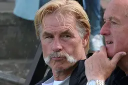 Snellenberg kijkt met argusogen naar spel FC Twente: "Iedereen doet maar wat"