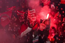 Nagenieten: Grandioze sfeeractie Vak-P gefilmd vanaf de tribunes van de Veste