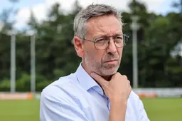 Ten Voorde: "Van der Zee staat al met 0-5 achter, wel een beetje lullig hè?"