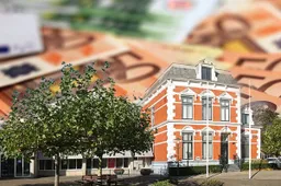 money 1005477 1920 1 uitgeest pix wmf