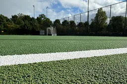 watervrij hockeyveld