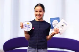 Winnares Nationale Voorleeswedstrijd Sofia Loukili