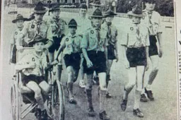 padvinders tijdens avondvierdaagse