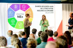 Wethouder Schilderman en Kyra Kasel